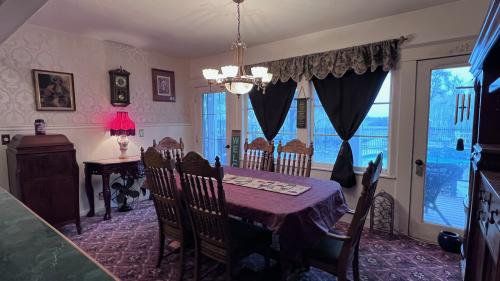 728 E Laguna Laton Ca 93242