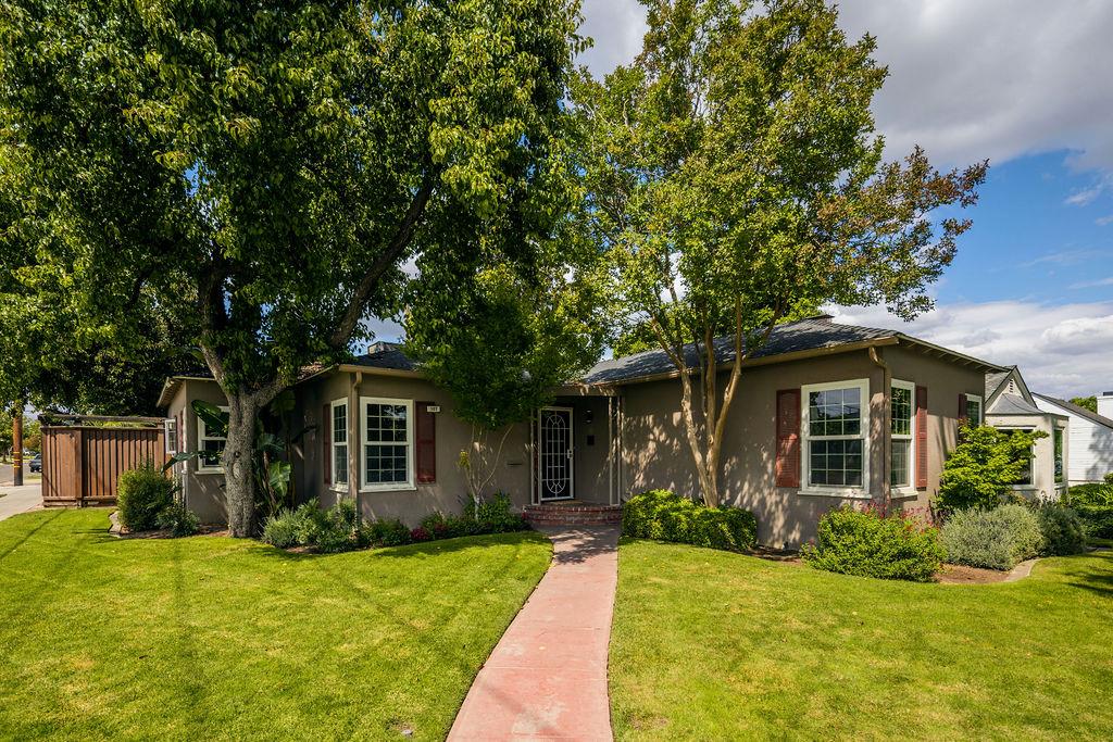 107 E Normal Ave
