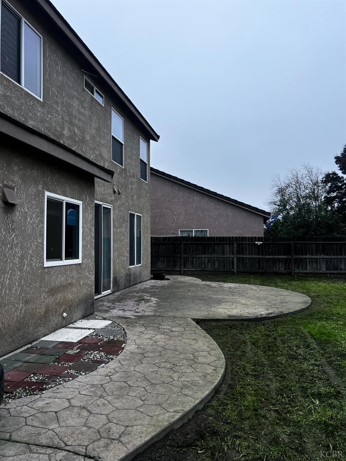 1950 W Rio Hondo Way, Hanford, CA 93230